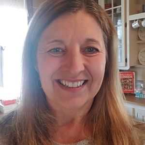 Meet your Posher, Deb